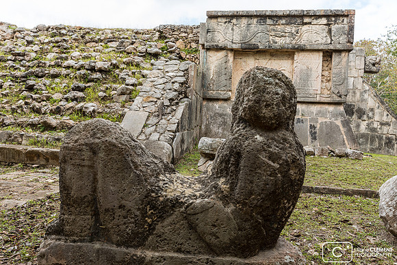 Chichen Itza, le chaac-mool recevant les coeurs des victimes sacrifiées pour les offrandes