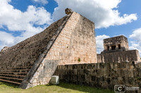 Chichen Itza, le grand terrain du jeu de pelote aux propriétés accoustiques surprenantes