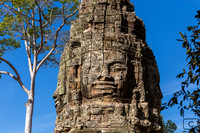 Ta Prohm : tour à 4 visages