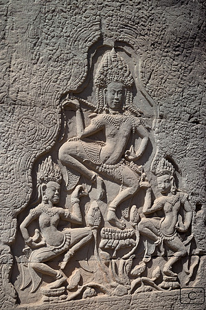 Le Bayon : bas- relief