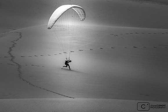 Le parapente est à l'honneur sur la plus haute dune d'Europe !