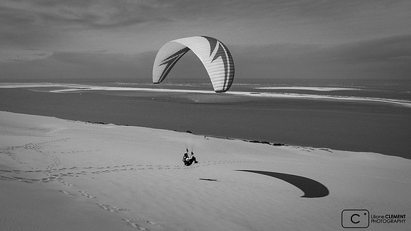 Le parapente est à l'honneur sur la plus haute dune d'Europe !