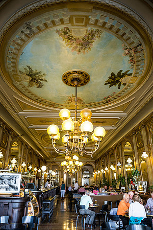 Le café de la Paix, classé monument historique