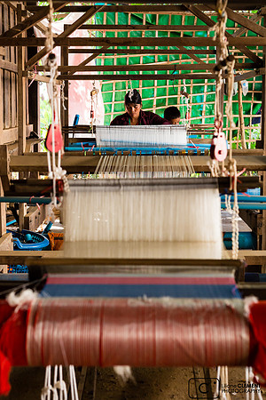 Tissage de la soie à Banteay Chhmar