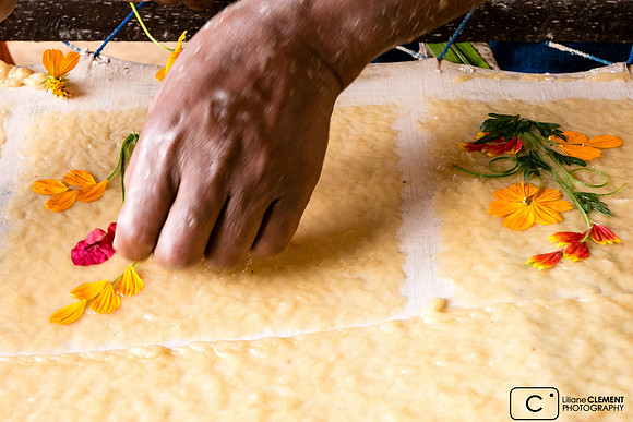 Fabrique de papier Antemoro à Fianarantsoa