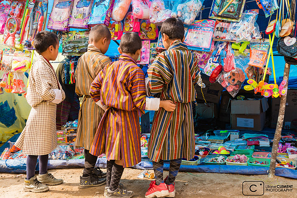 Trongsa: les commerces s'y installent