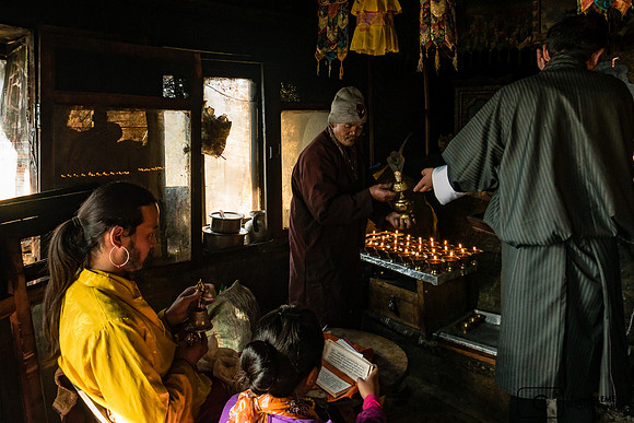 Petite salle de dévotion en contre-bas de Taktshang