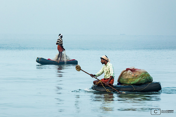 Pêche artisanale sur radeau à Marari Beach