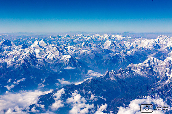 Survol de l'Himalaya avant Paro