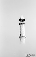 Minaret émergeant de la brume matinale