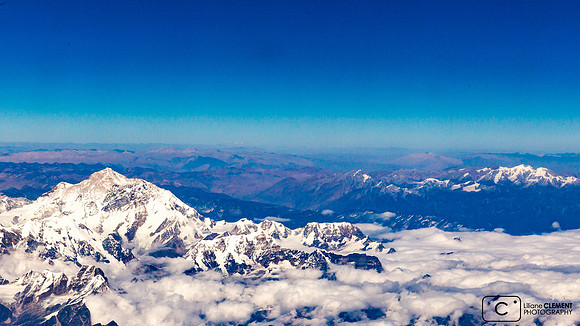 Survol de l'Himalaya avant Paro