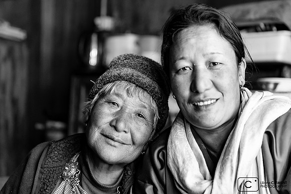 Kesang Choden et sa mère  à Ingo près de Haa